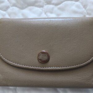 Victory Beige billfold wallet